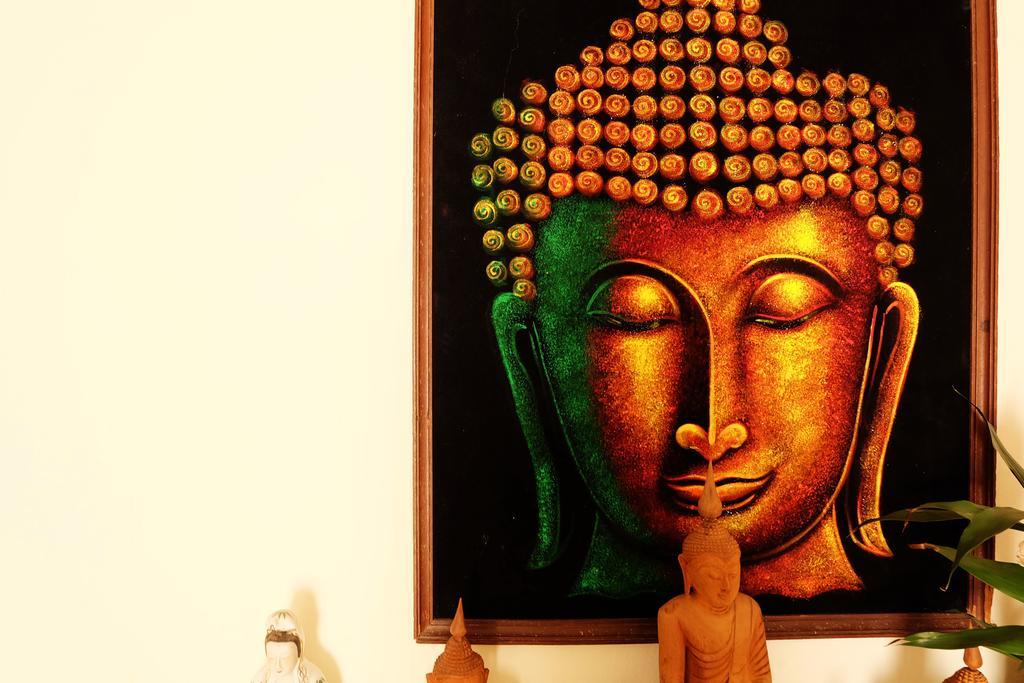 פרה נאקון סי איוטאיה Moradok Thai Guesthouse מראה חיצוני תמונה