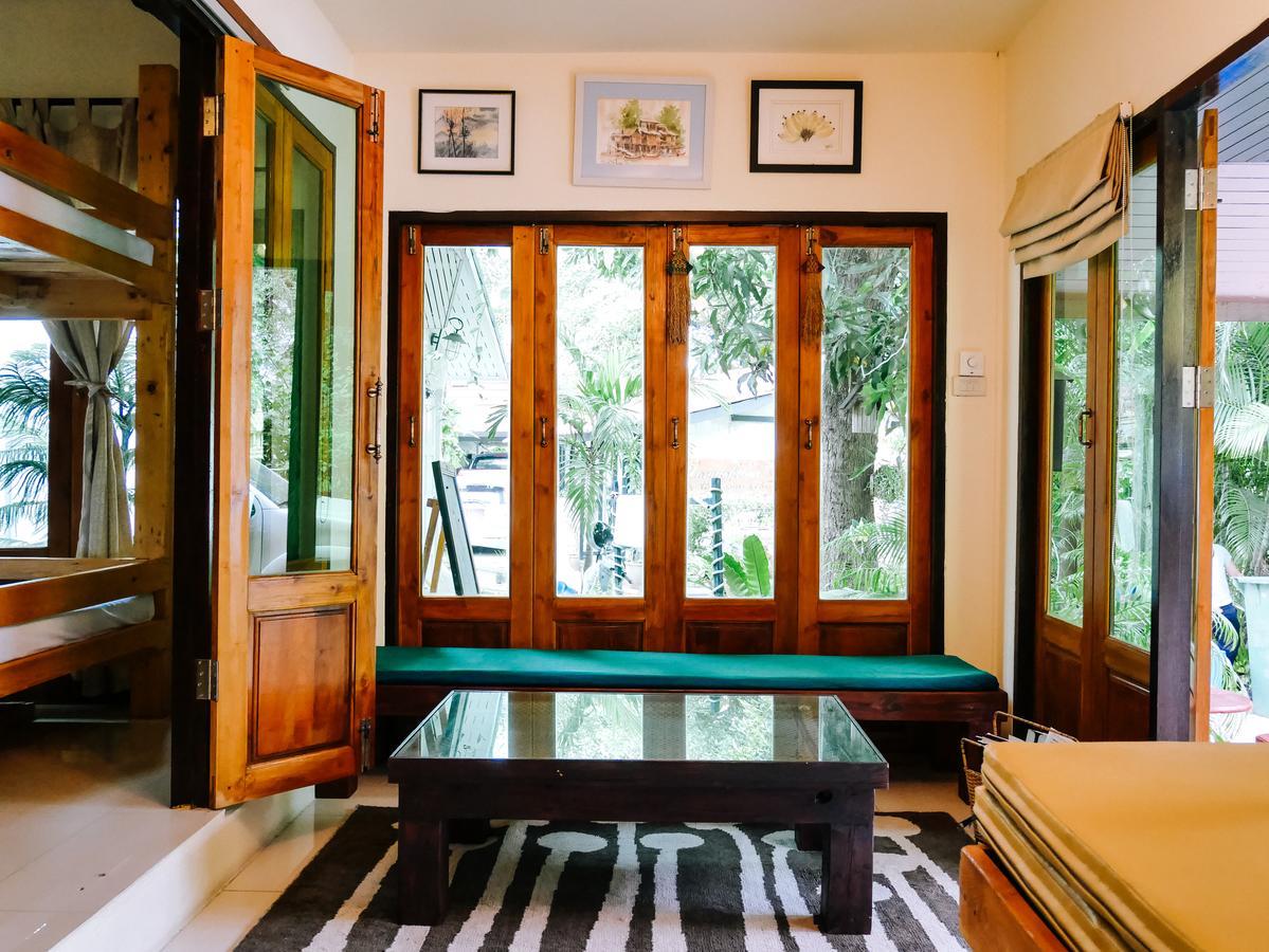 פרה נאקון סי איוטאיה Moradok Thai Guesthouse מראה חיצוני תמונה