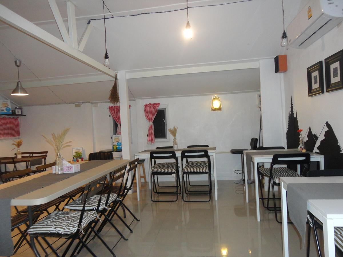 פרה נאקון סי איוטאיה Moradok Thai Guesthouse מראה חיצוני תמונה