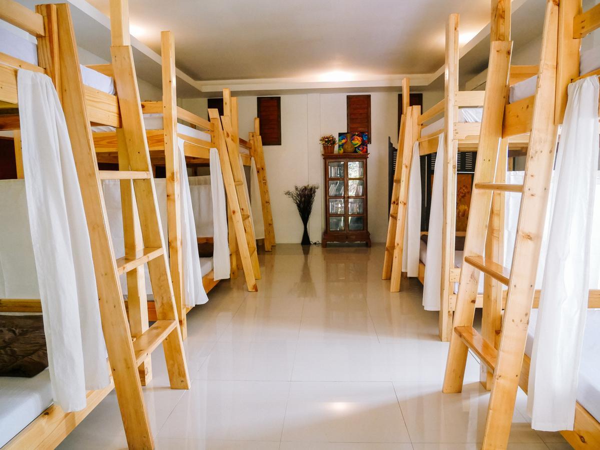 פרה נאקון סי איוטאיה Moradok Thai Guesthouse מראה חיצוני תמונה