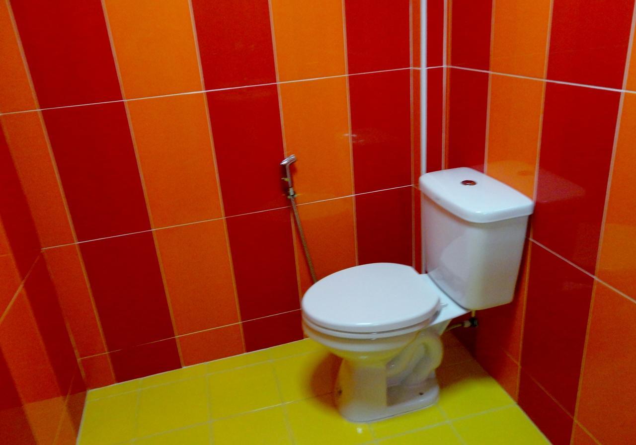 פרה נאקון סי איוטאיה Moradok Thai Guesthouse מראה חיצוני תמונה